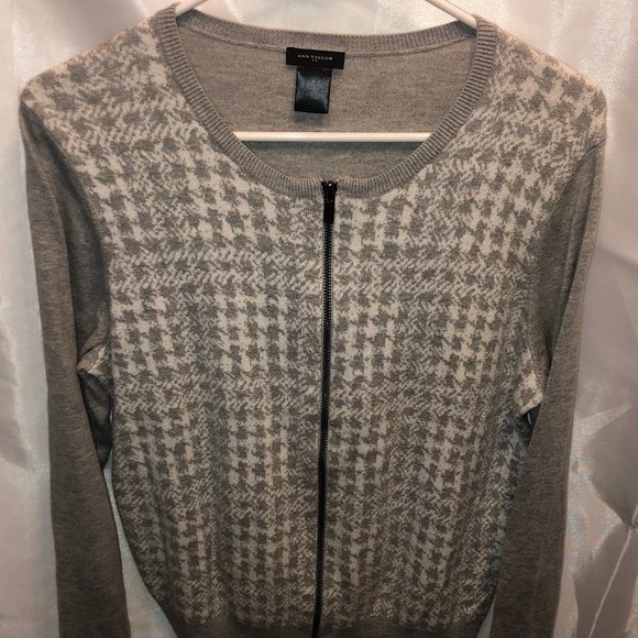 Ann Taylor Sweater - Picture 1 of 4